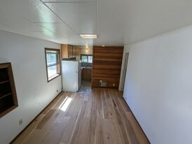 Building Photo - 624 NW 11th St