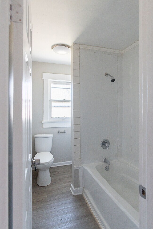 Building Photo - 2141 Philadelphia Dr