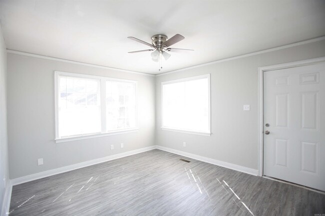 Building Photo - 1814 Moss St