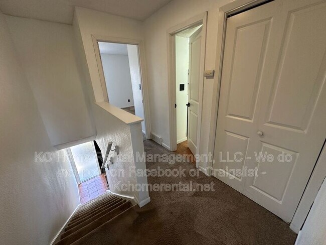 Building Photo - 1708 E 97th St