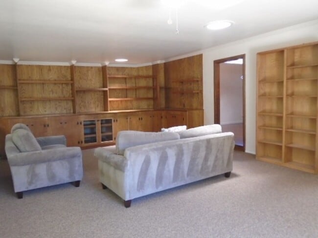 Building Photo - Nor Cal Realty, Inc. 3 BD 2 BTH House