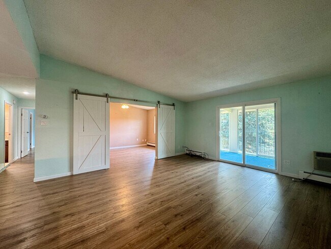 Building Photo - 3082 S Wheeling Way