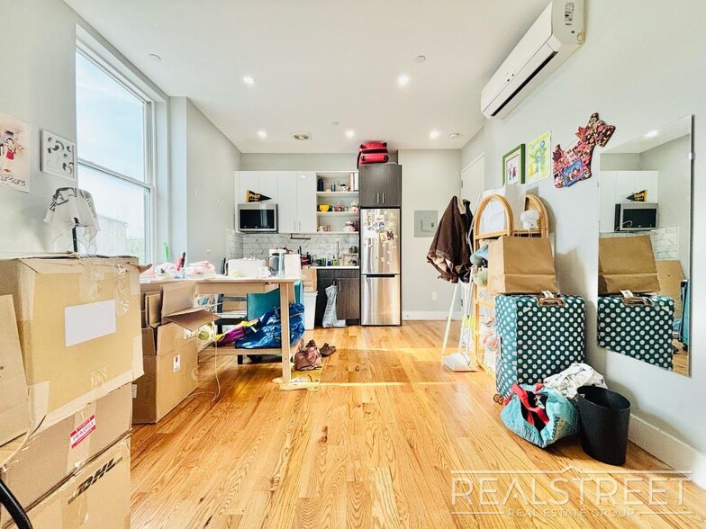 Primary Photo - New 2 BEd in Fort Greene with Roof Deck & ...