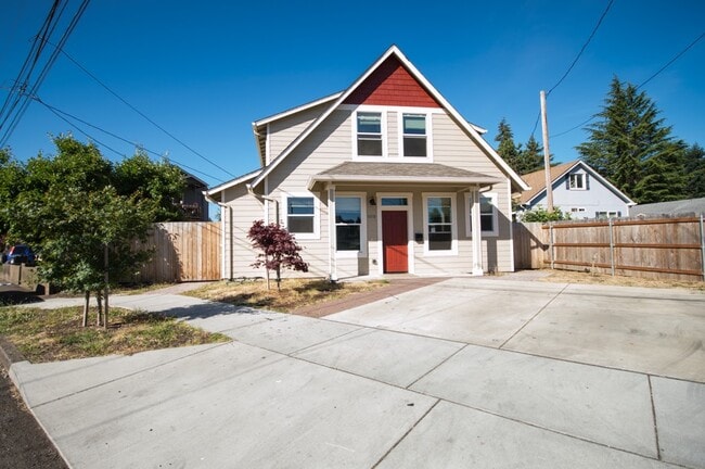 Building Photo - 1110 NW 27th St