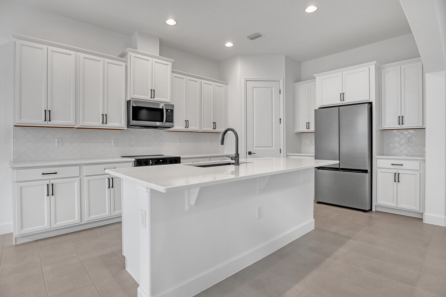 Building Photo - 2238 Salew St