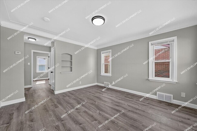 Building Photo - 16836 Rutherford St