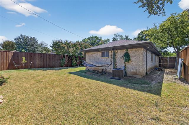 Building Photo - 3533 Chellen Dr