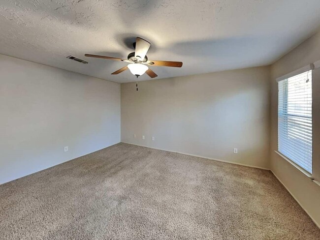 Building Photo - 164 Maple Branch St