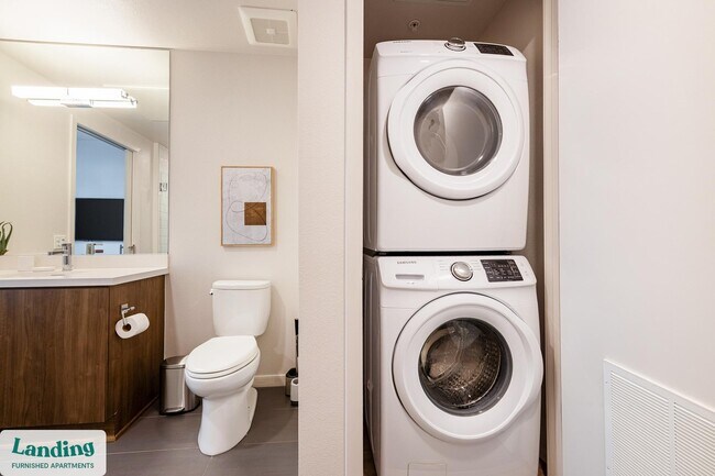 Building Photo - 372 Fourth Ave