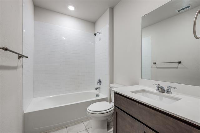 Building Photo - 309 Patina St