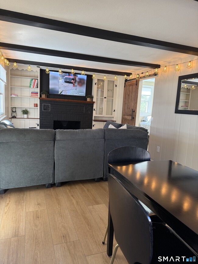 Building Photo - 27 Dilliston Rd