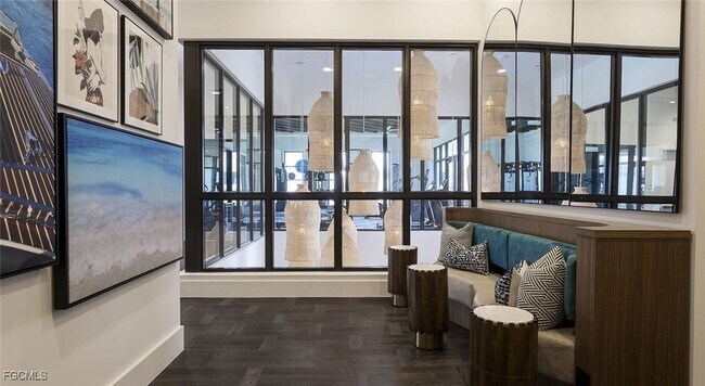 Building Photo - 7301 Lake Bank Lp