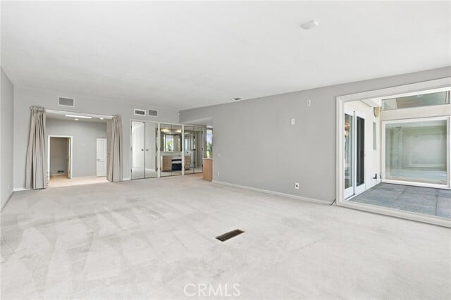 Building Photo - 1026 Santiago Dr