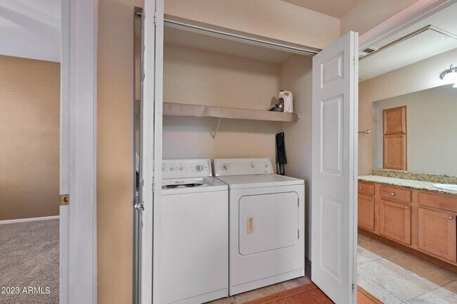 Building Photo - 7009 E Acoma Dr