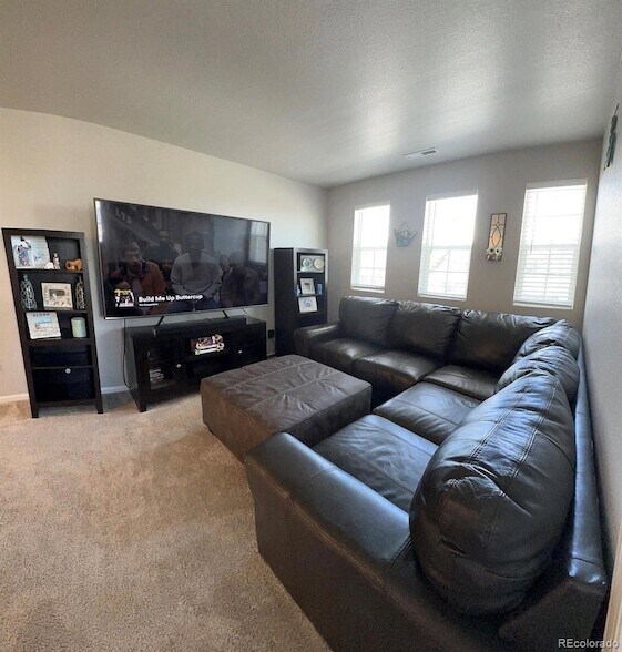 Building Photo - 9342 Salida St