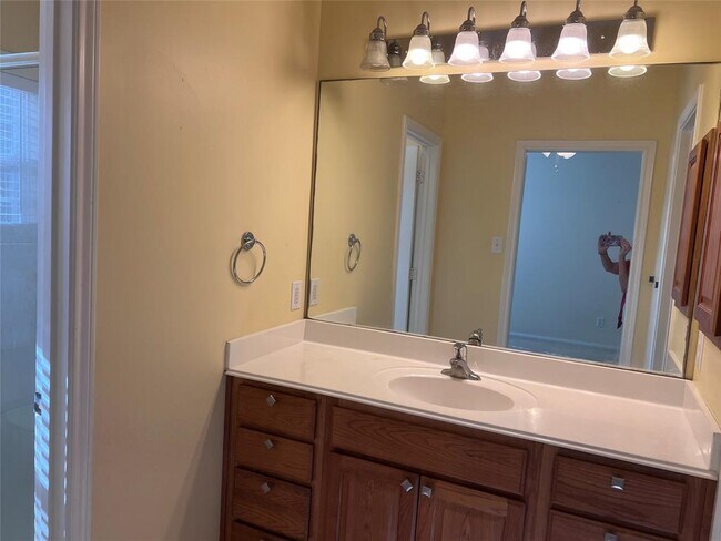 Building Photo - 406 Price Dr