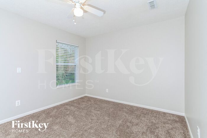 Building Photo - 6278 Maple Grove