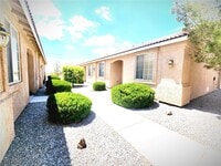 Building Photo - 1320 Pocahontas Ave