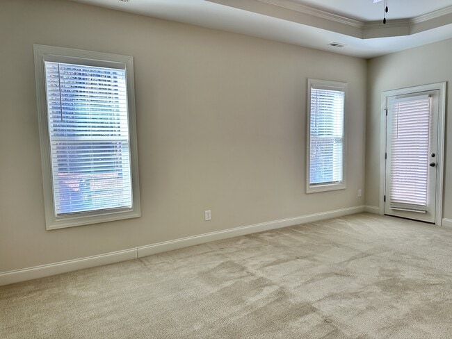 Building Photo - 413 Belhaven Ct