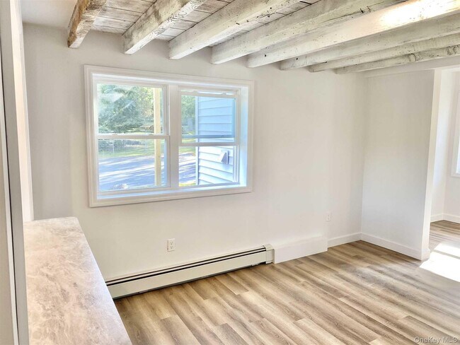 Building Photo - 58 W Dorsey Ln