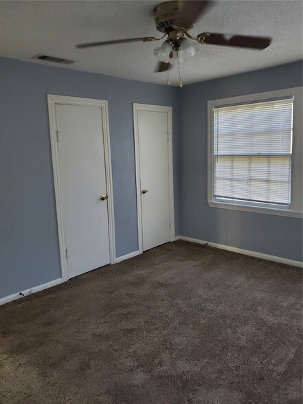 Building Photo - 2227 Westbrook Ave