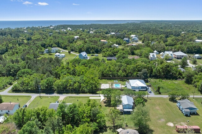 Building Photo - 312 Water St