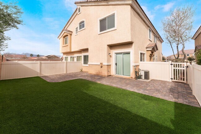 Building Photo - 6604 Lavender Lilly Ln