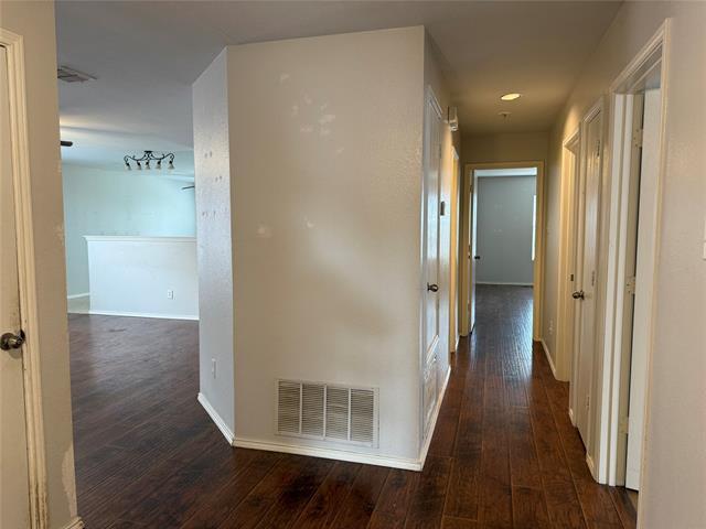 Building Photo - 121 Mill St