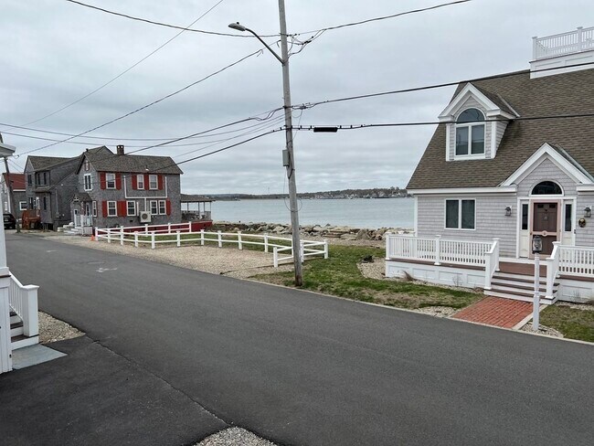 Building Photo - 55 Lighthouse Rd