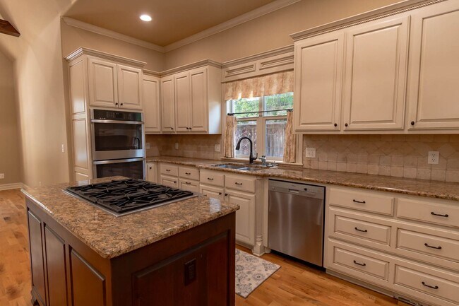Building Photo - Rare lease opportunity in the exclusive ga...