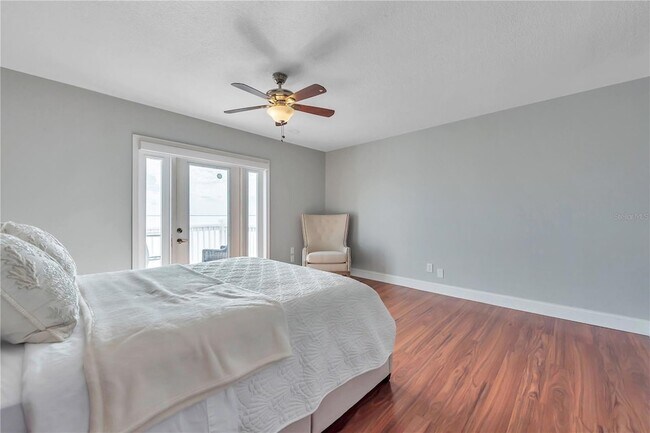 Building Photo - 5172 Coquina Key Dr SE