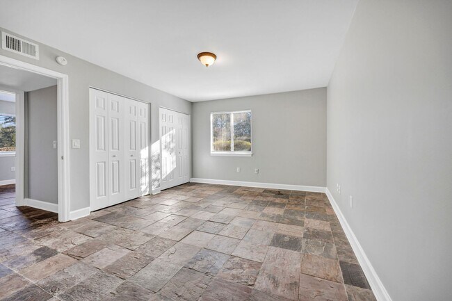 Building Photo - cpg2