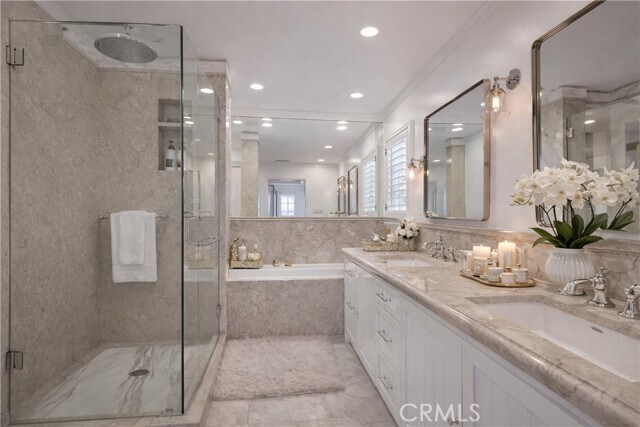 Building Photo - 1330 Santanella Terrace