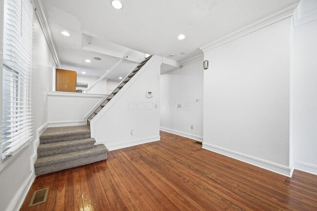 Building Photo - 1153 Jaeger St