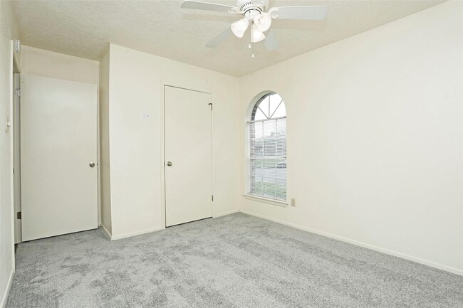Building Photo - 1418 Crawley Ct
