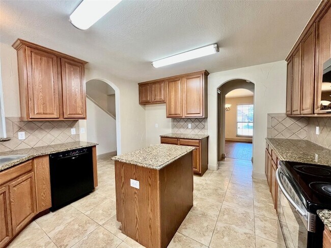 Building Photo - 1005 Tallahassee Dr