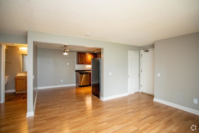 1BR, 1BA - 642 SF - Heatherton Estates