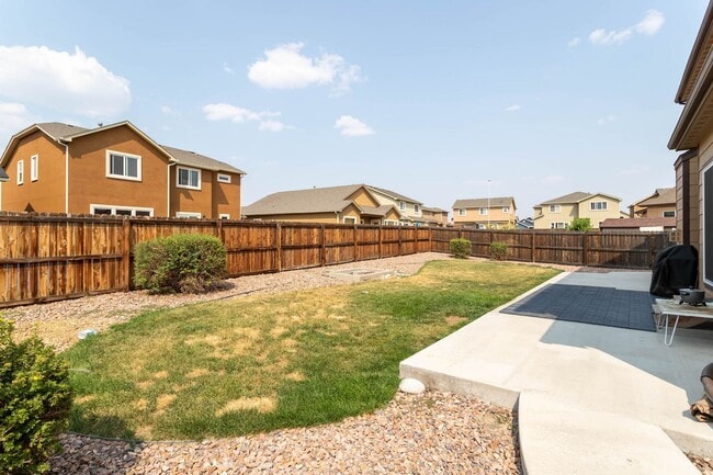 Building Photo - Spacious 6-Bedroom Home in Lorson Ranch!
