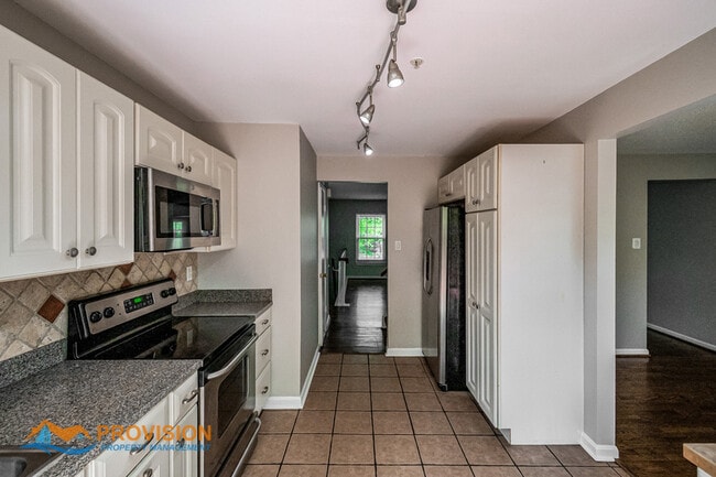 Building Photo - 2589 Ambling Cir