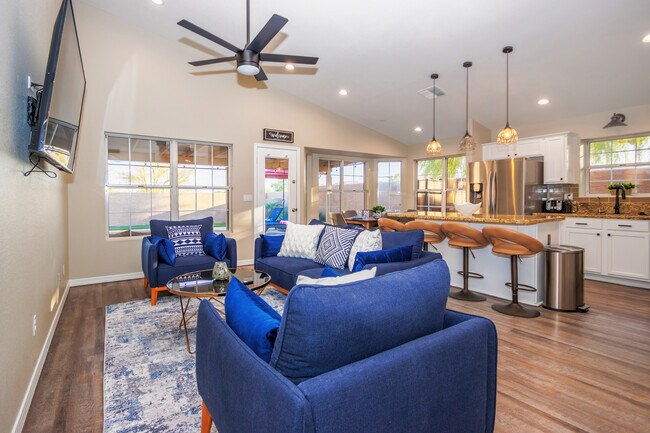 Building Photo - 4027 E Cathedral Rock Dr