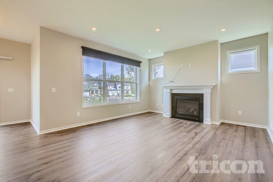 Building Photo - 14264 River Hills Pkwy