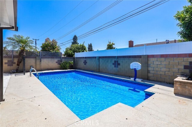 Building Photo - 15011 Sussex Cir