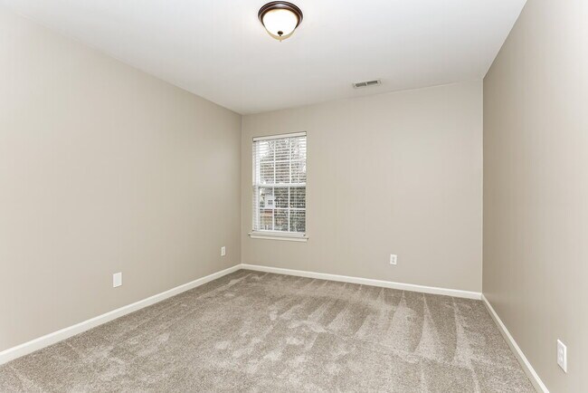 Building Photo - 2907 Churchill Ln