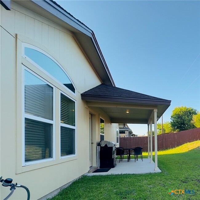 Building Photo - 1521 Starlight Dr