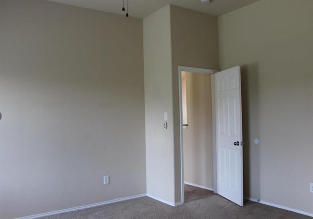 Building Photo - 1020 Lancashire lane