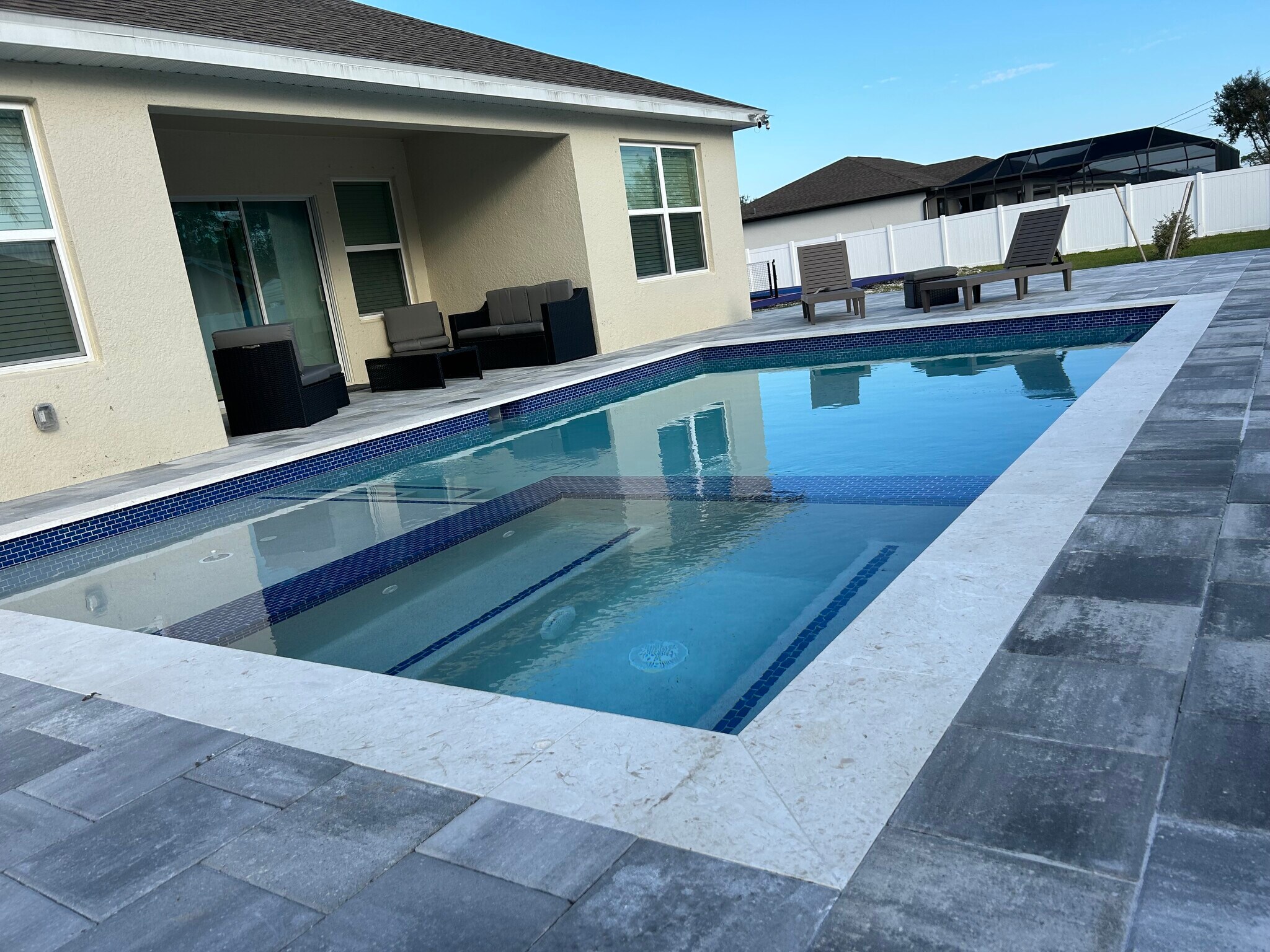 Salt water pool and hot tub - 1123 NW 2nd Ave
