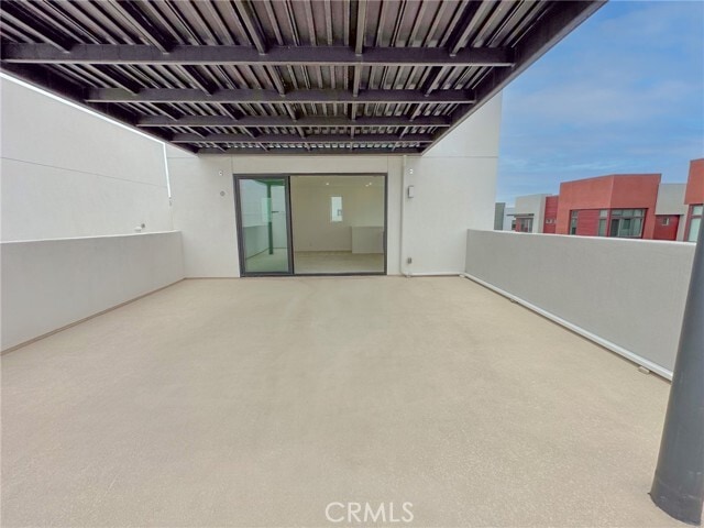 Building Photo - 178 Waypoint