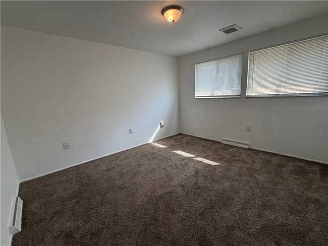 Building Photo - 2000 McMinn St