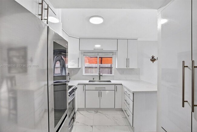 Building Photo - 14102 SW 167th Terrace