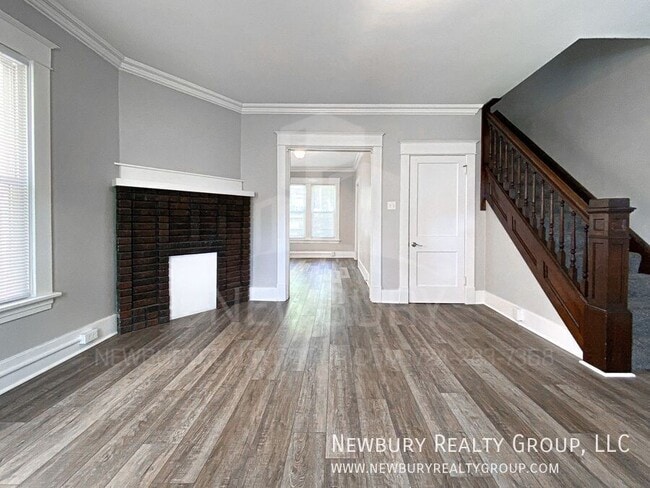 Building Photo - 313 Wilson Ave
